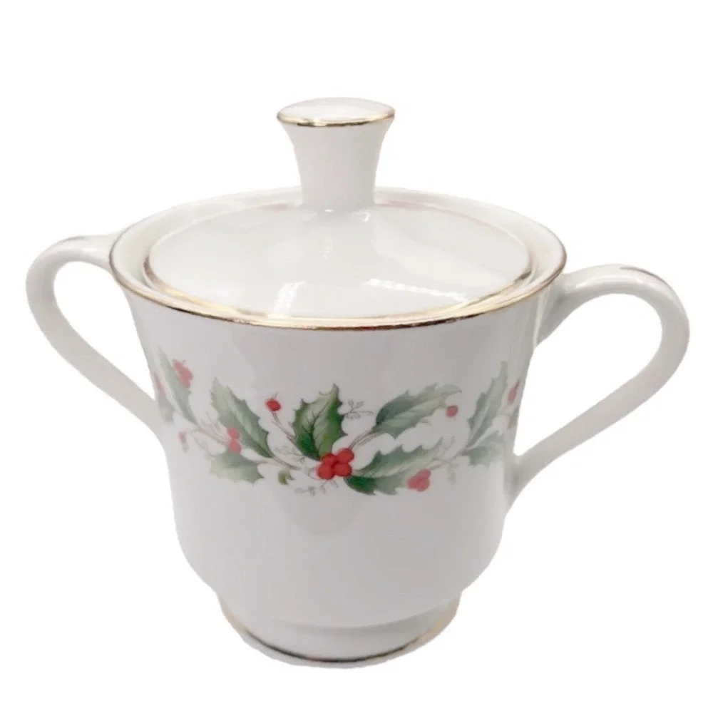 MACY'S‎ All the Trimmings HOLLY 6283SUGAR BOWL with LID Made In Japan